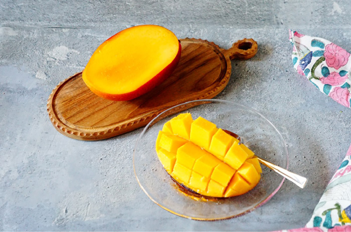 エイジングケアや腸活に嬉しい夏フルーツ「マンゴー」の栄養、種類別食べ方アイデア